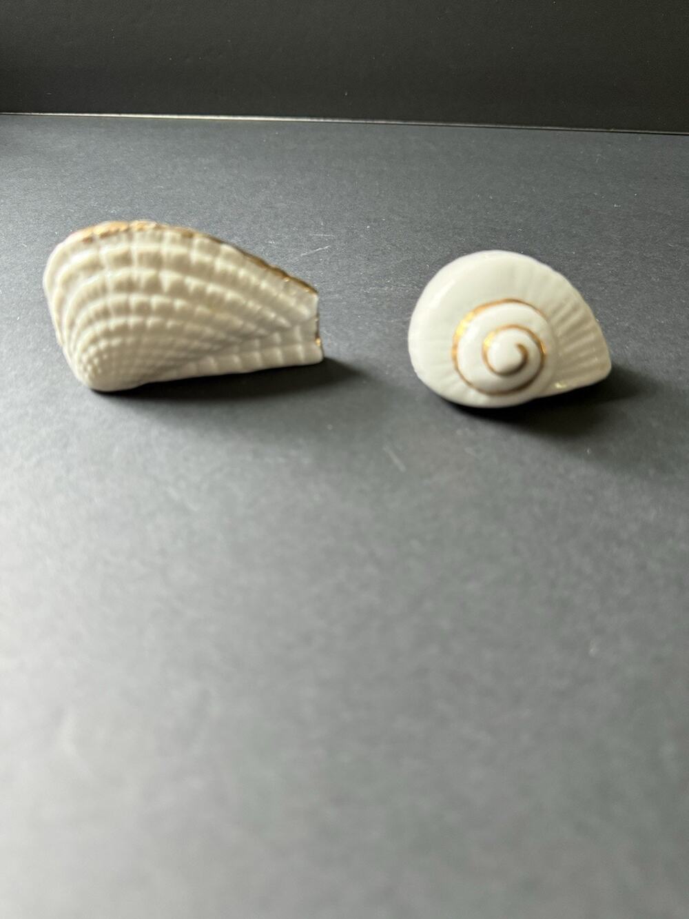 Sea Shell Pepper And Salt Shaker Ceramic Cream Gold Trim Coastal Nautical Beachy